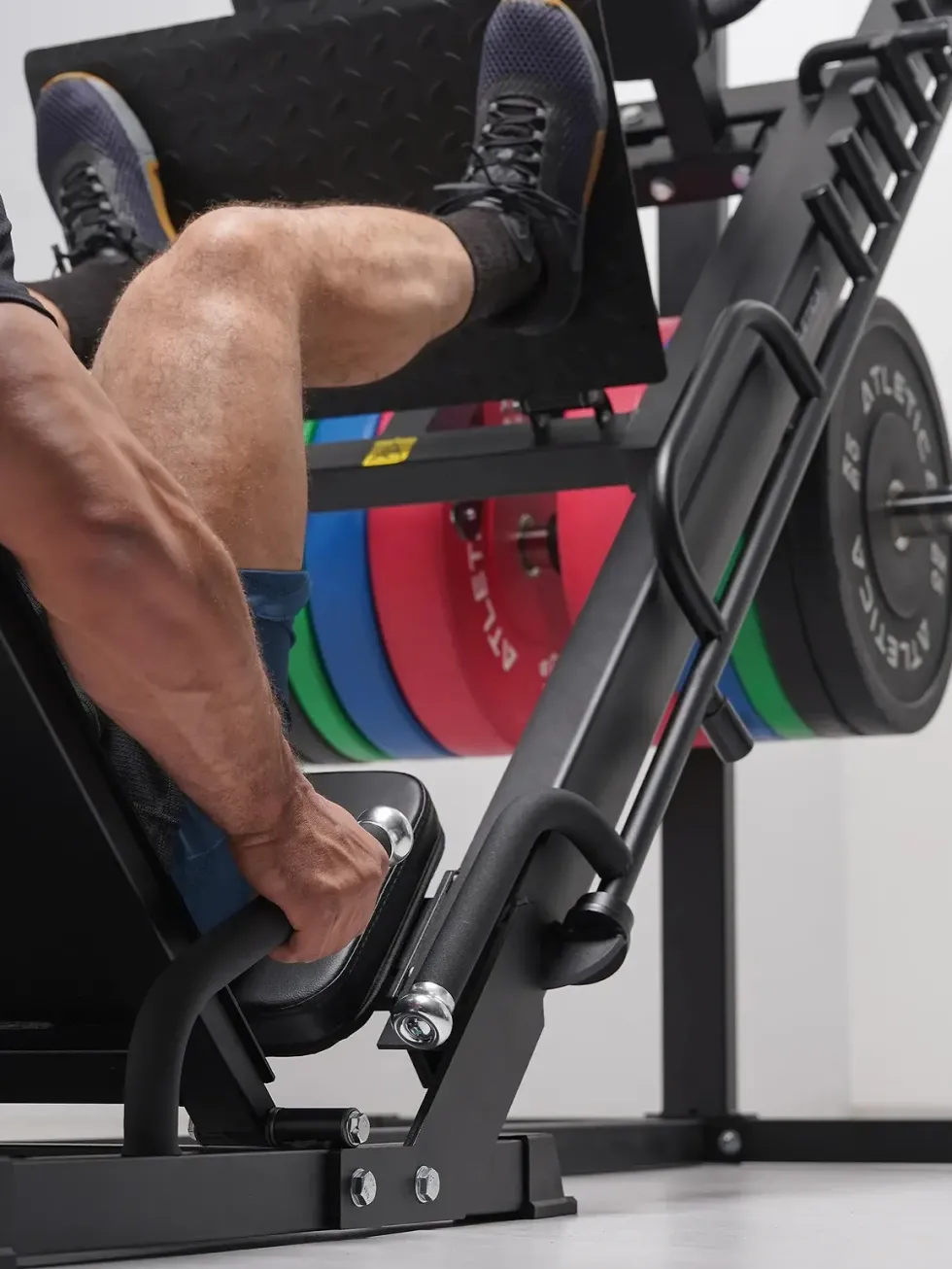 2-in-1 Beinpresse & Hack Squat